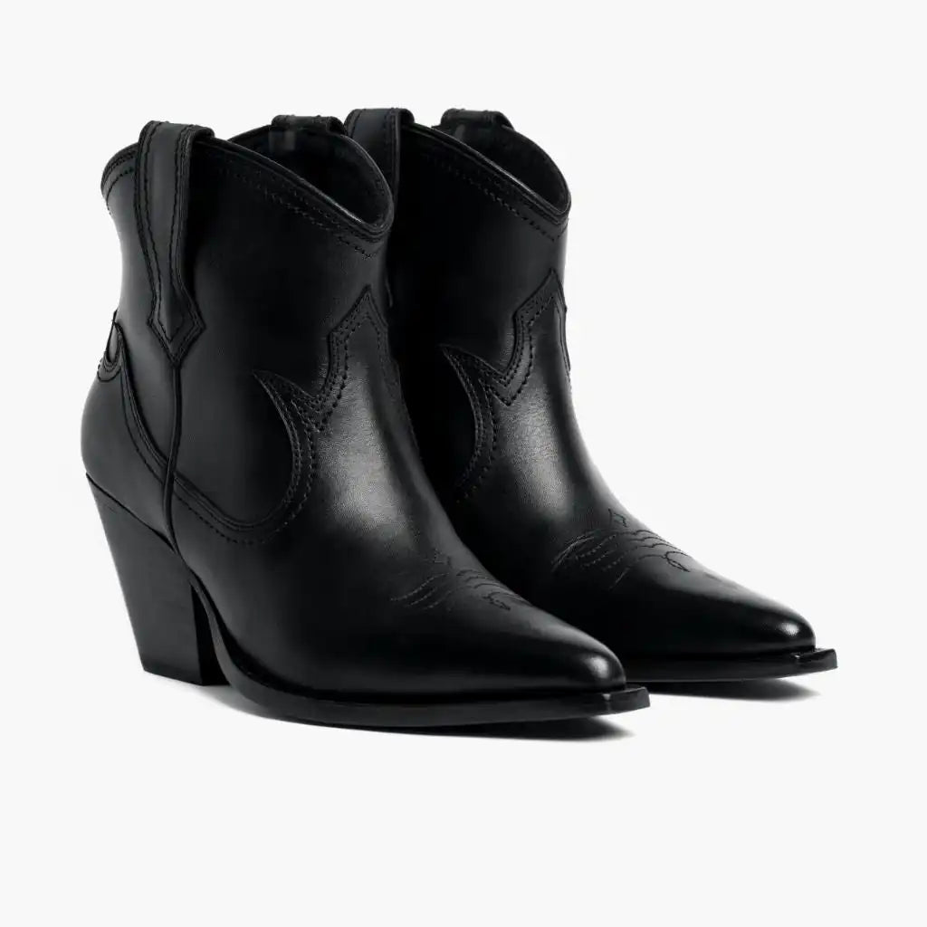 [W] Indio | Black